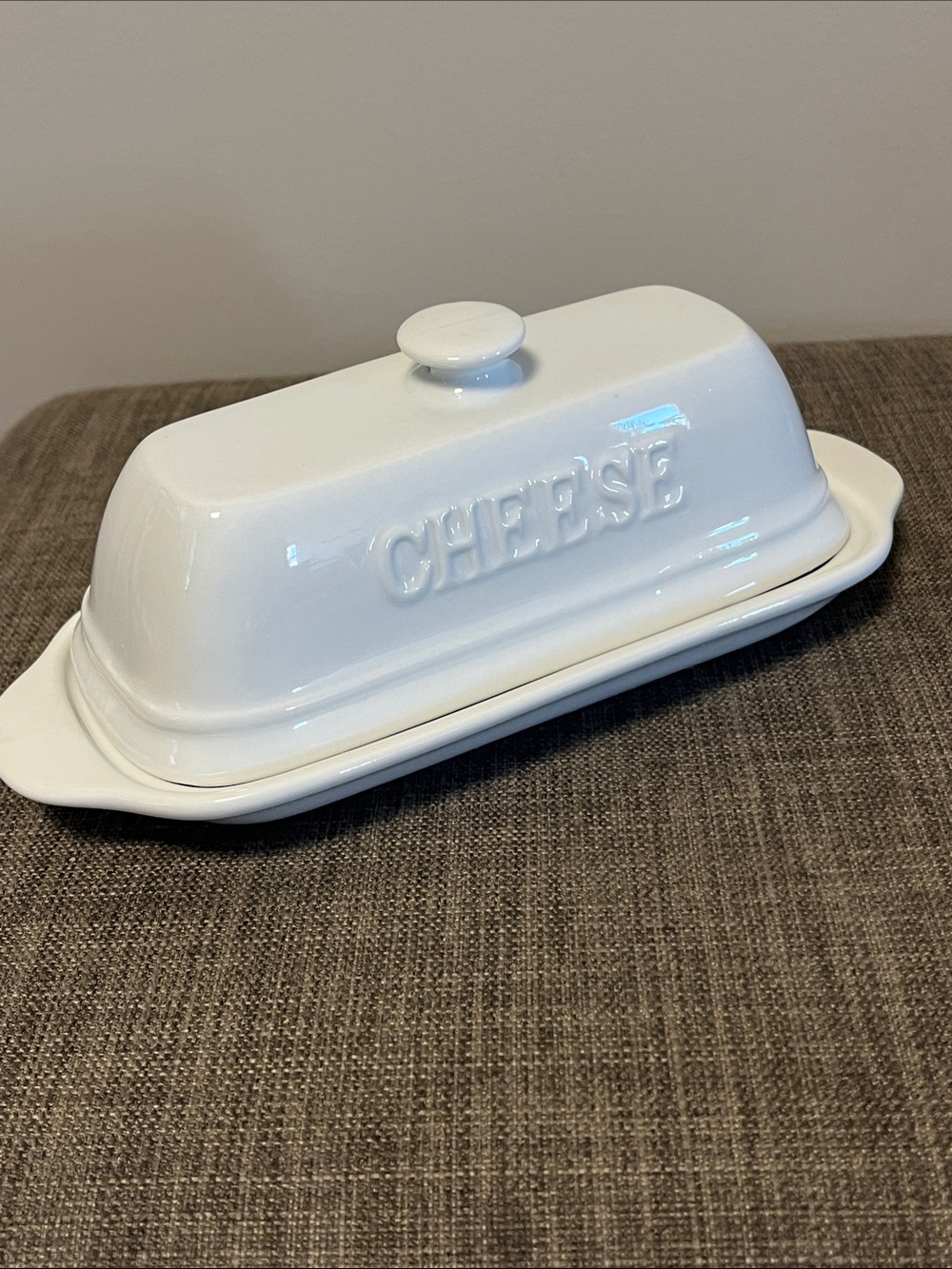 Gourmet du Village White Ceramic FROMAGE Dish